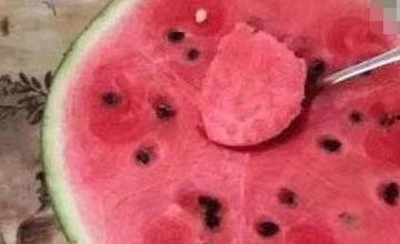 被挖眼球的吃瓜视频大全,揭秘那些令人瞠目结舌的挖眼球吃瓜视频